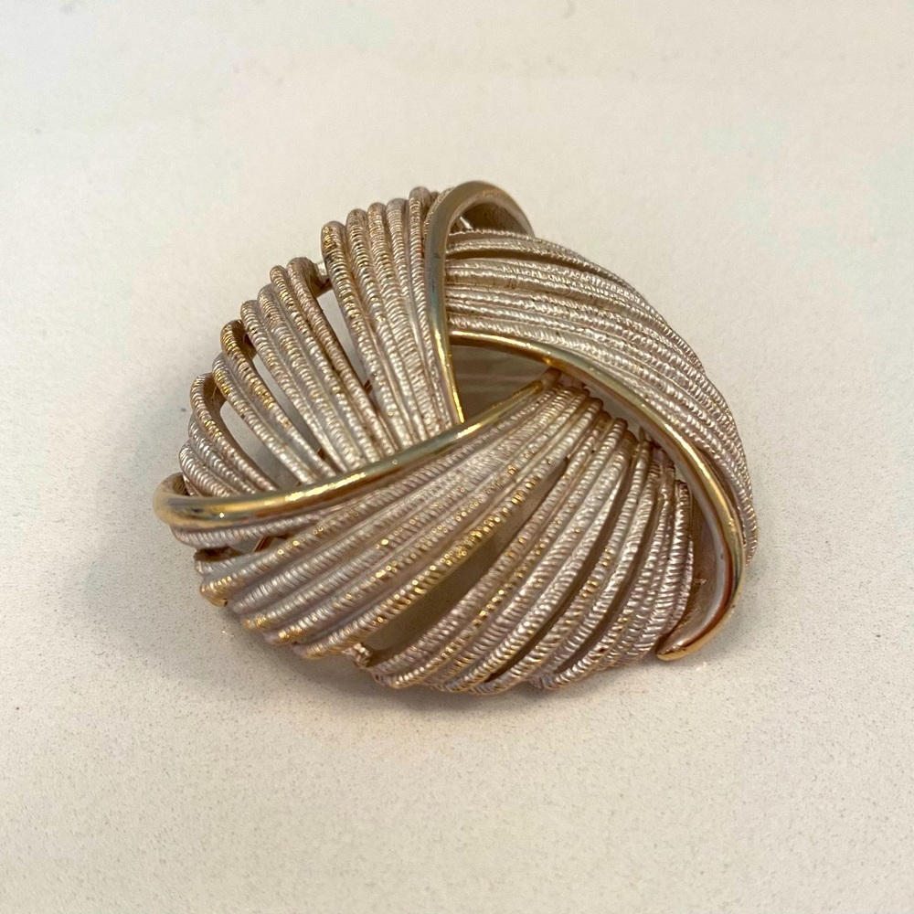 Vintage Signed Pastelli Brooch. Excellent condition.